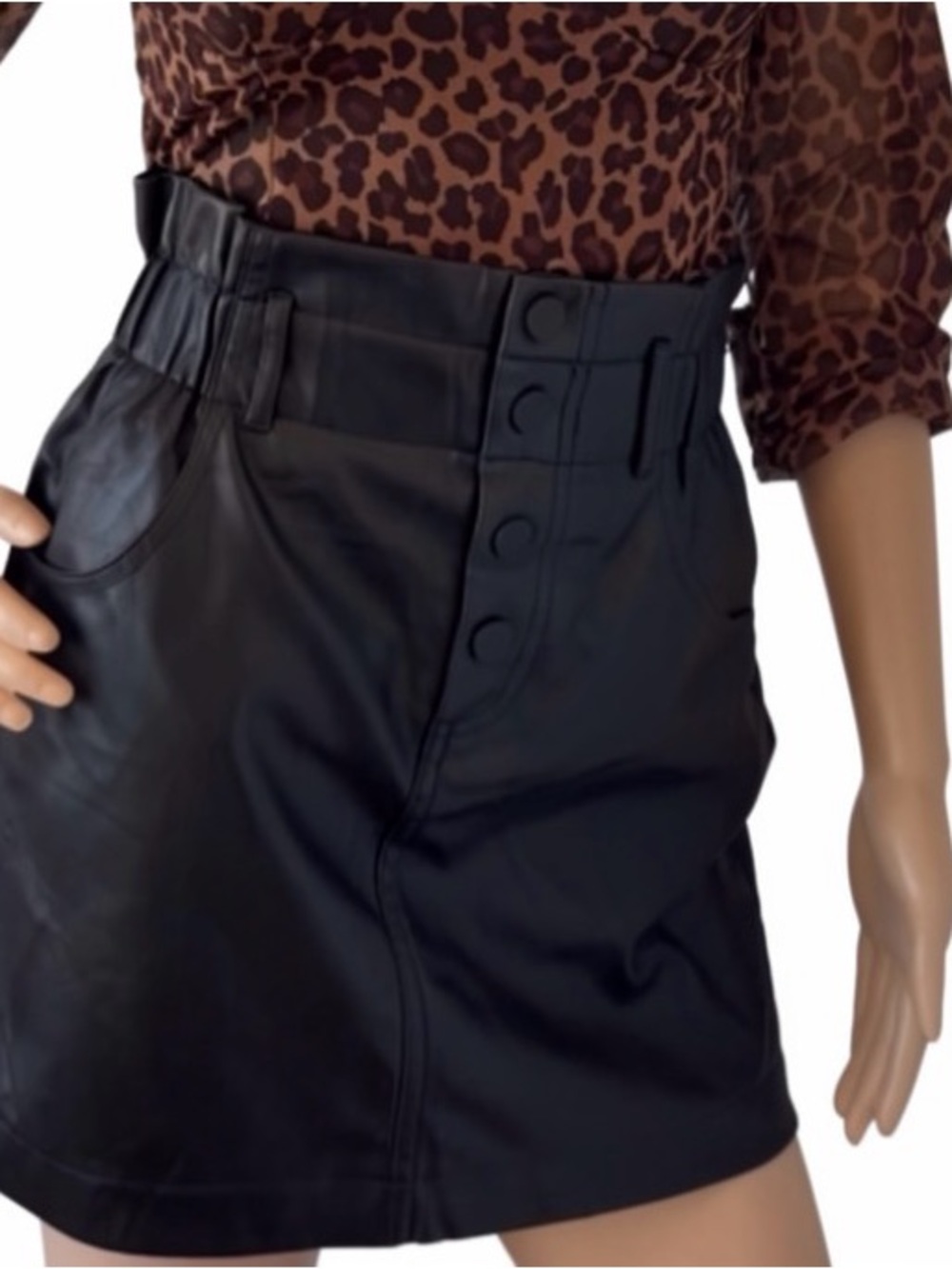 NWOT Zara black faux leather skirt snap closure elastic waist Pullover style Sm